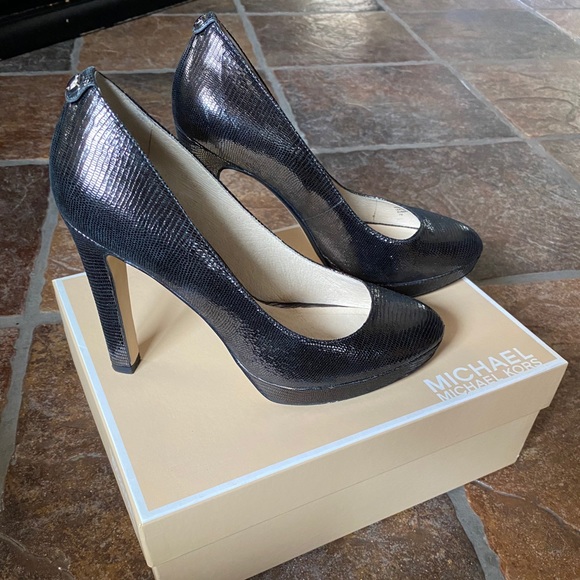 Michael Kors Shoes - Michael Kors Aden’s Pump